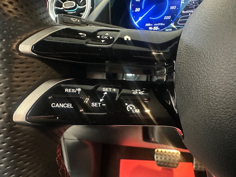 Mercedes EQA250+ AMG Line Advance Plus 5d