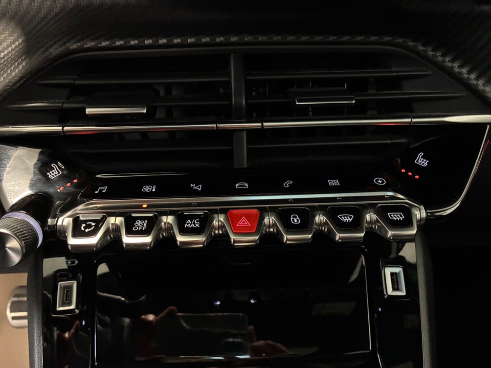 Peugeot e-2008 50 GT Sky 5d