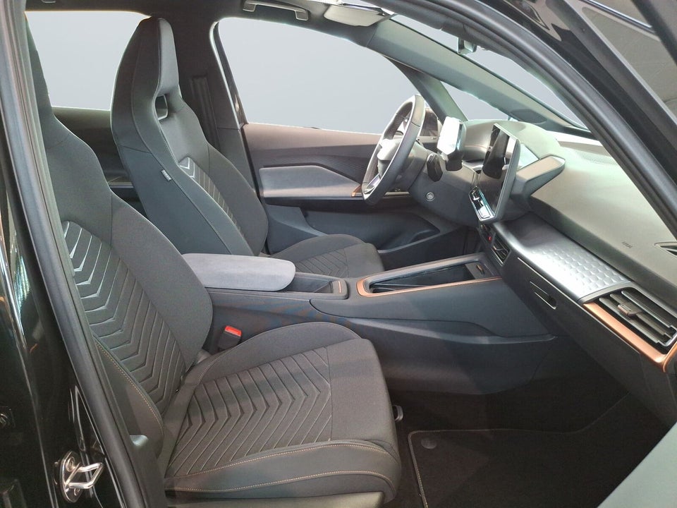 Cupra Born 59 e-Boost 5d