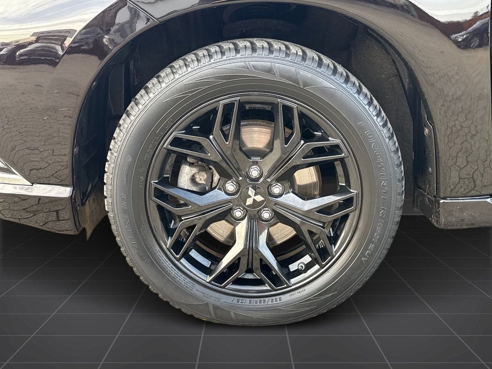 Mitsubishi Outlander 2,4 PHEV Intense CVT 4WD 5d