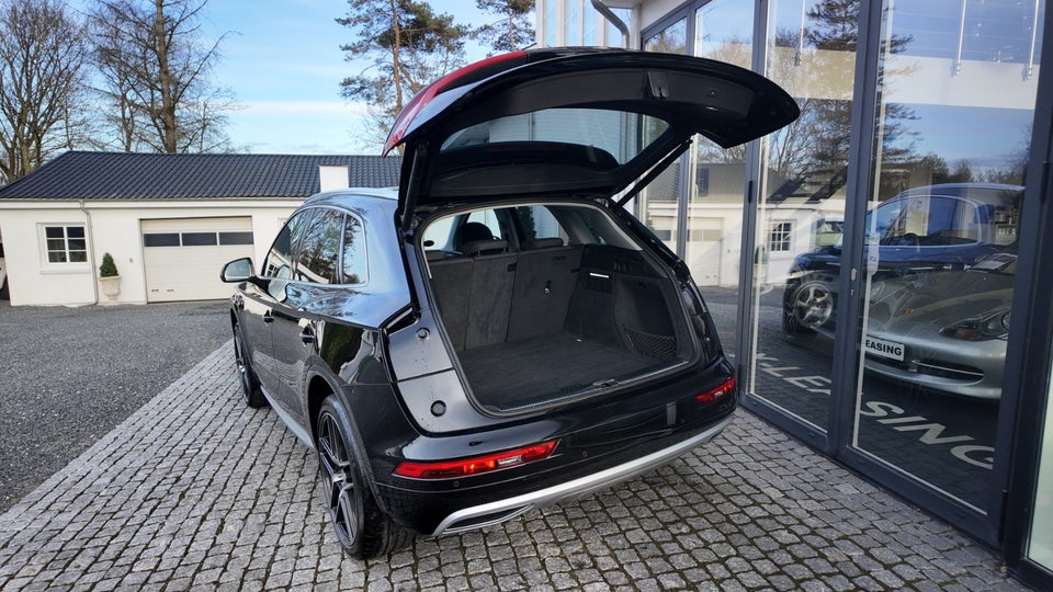 Audi Q5 2,0 TFSi 252 quattro S-tr. 5d