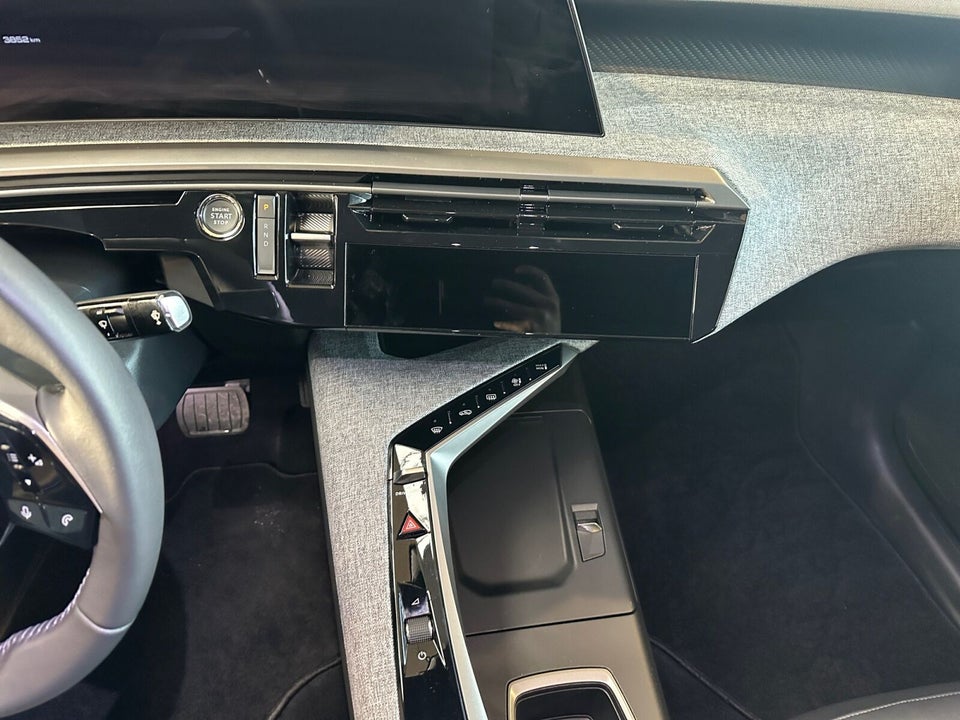 Peugeot e-3008 77 Allure 5d