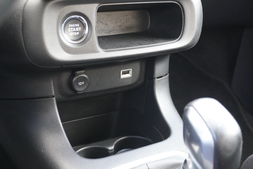 Citroën C3 1,2 PureTech 83 Shine Sport 5d