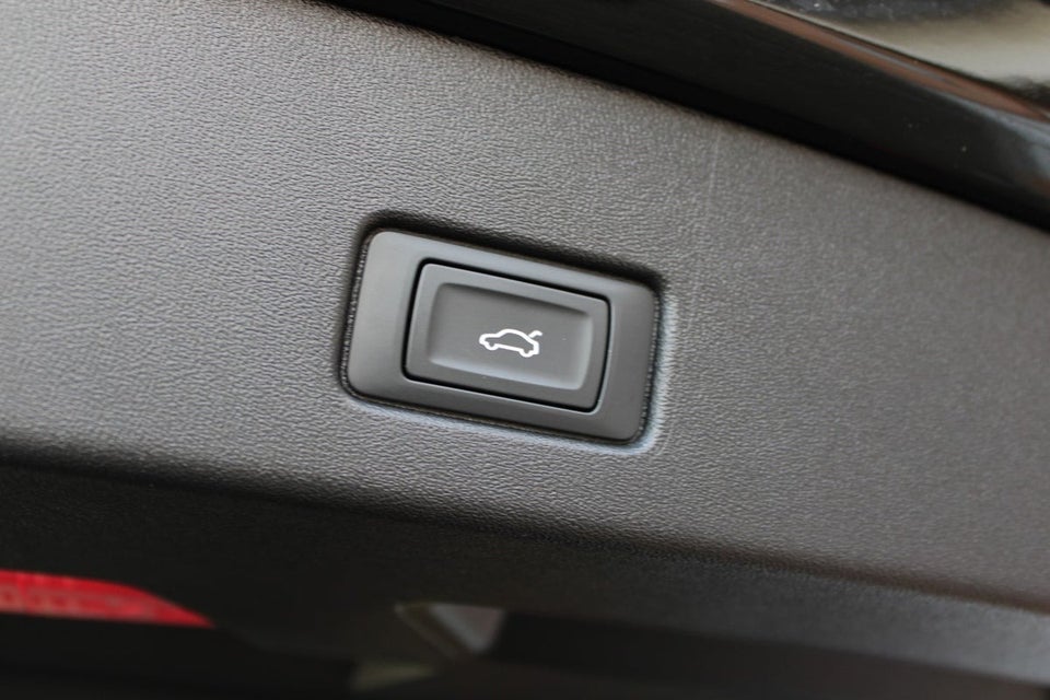 Audi Q4 e-tron 45 S-line 5d