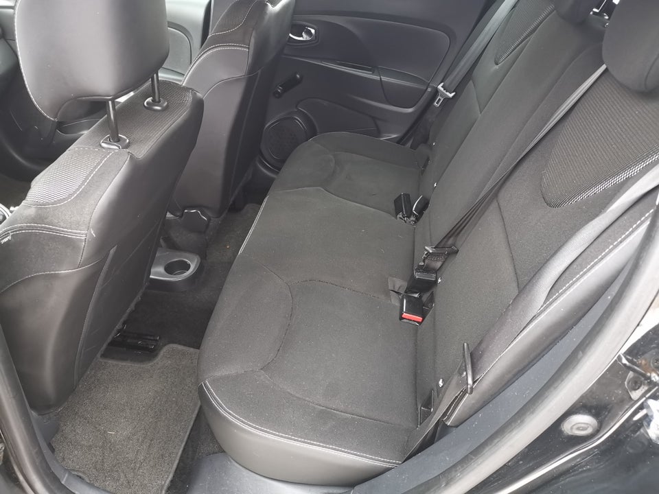 Renault Clio IV 1,2 16V Authentique Sport Tourer 5d