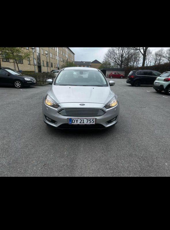 Ford Focus 1,5 TDCi 120 Business stc. 5d