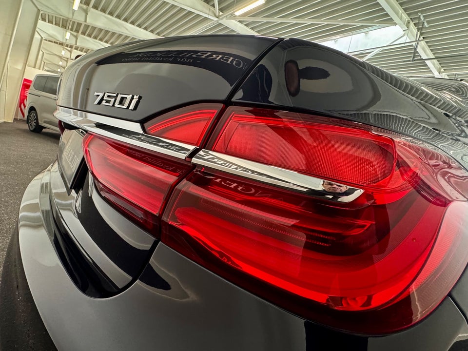 BMW 750i 4,4 xDrive aut. 4d
