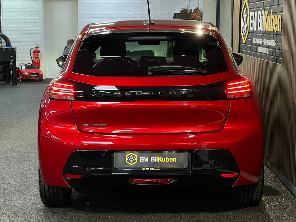 Peugeot e-208 50 Active Pack 5d