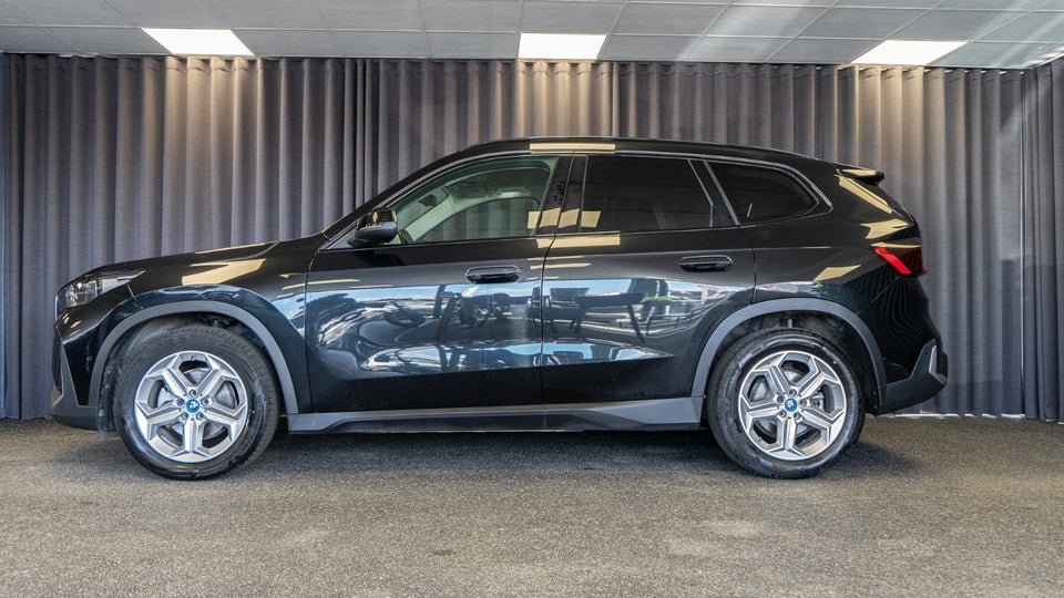 BMW iX1 eDrive20 X-Line 5d