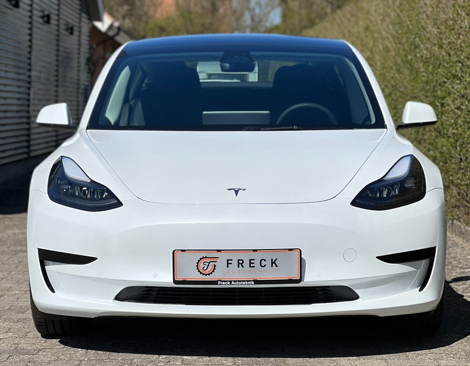 Tesla Model 3 Long Range AWD 4d