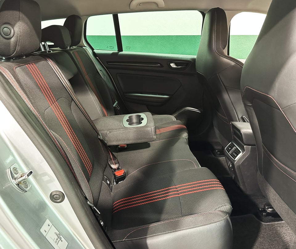 Renault Megane IV 1,6 E-Tech R.S. Line Sport Tourer 5d