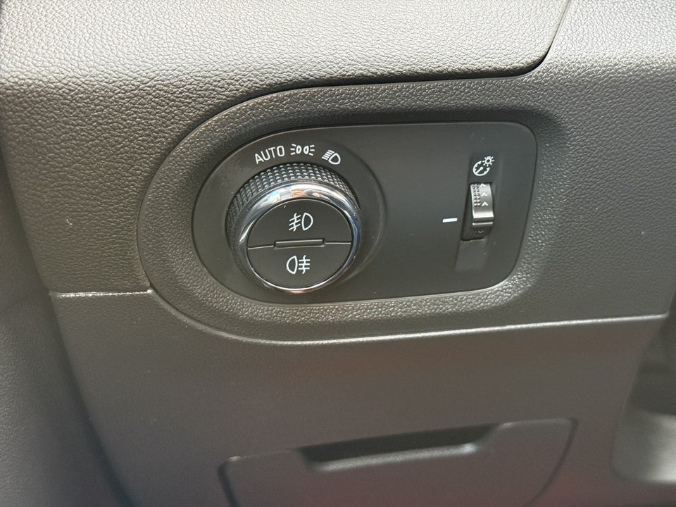 Opel Grandland X 1,6 Hybrid Cosmo Prestige aut. 5d