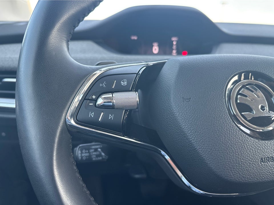 Skoda Enyaq 80 iV Loft 5d