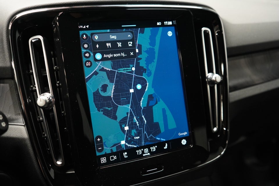 Volvo XC40 ReCharge Extended Range Plus 5d