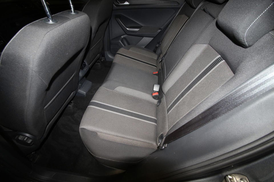 VW T-Roc 1,0 TSi 115 Style 5d