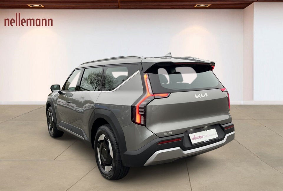 Kia EV9 76 Standard Range Upgrade RWD 7prs 5d