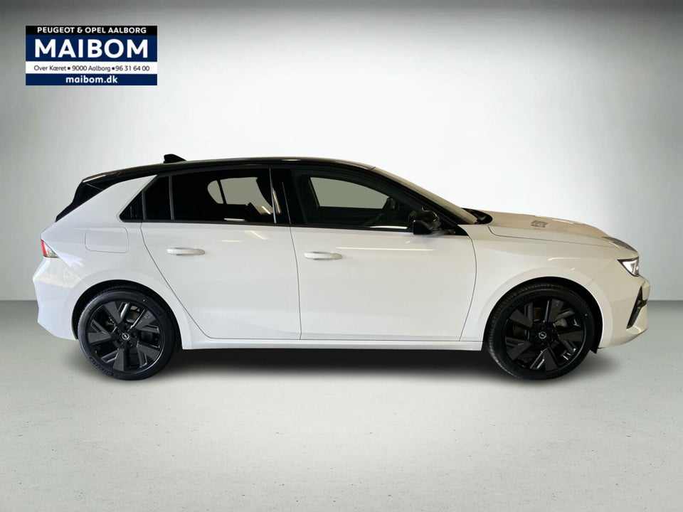 Opel Astra-e 54 Ultimate 5d