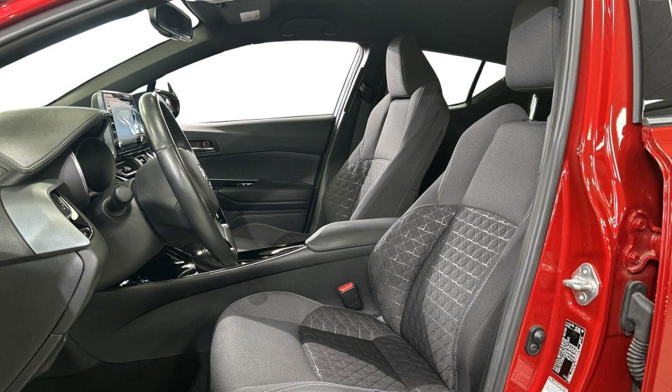 Toyota C-HR 1,8 Hybrid C-LUB Premium CVT 5d