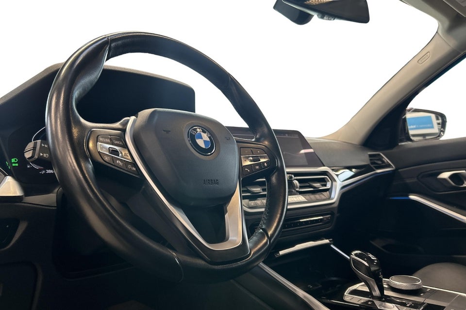 BMW 330e 2,0 Touring Sport Line aut. 5d