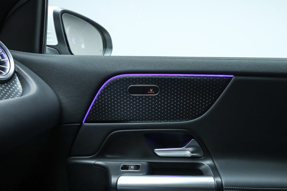 Mercedes EQA350 Progressive 4Matic 5d