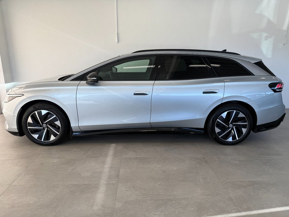 VW ID.7 77 Style Tourer 5d