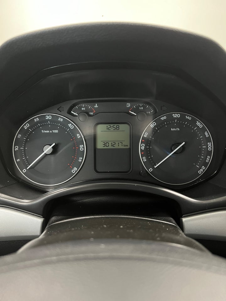 Skoda Octavia 2,0 TDi Elegance 5d
