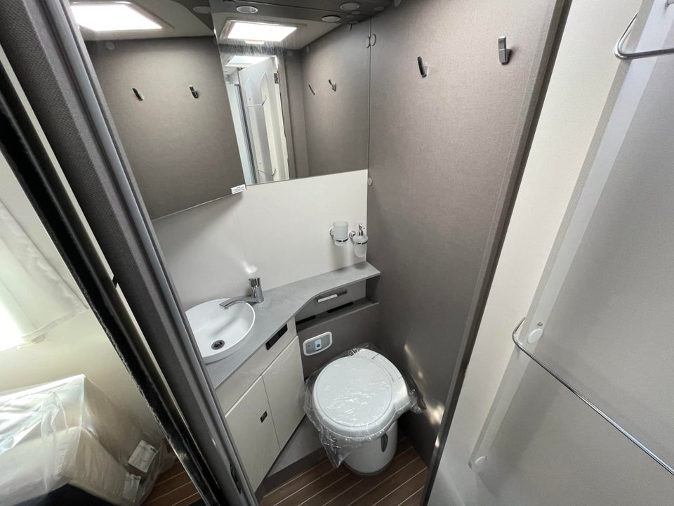 Etrusco T 7.3 QCF 2,0 aut. 4d