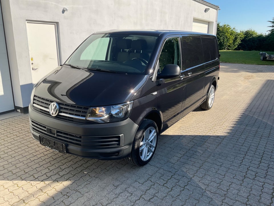 VW Transporter 2,0 TDi 150 Kassevogn DSG lang