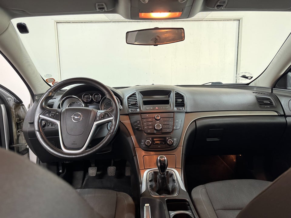 Opel Insignia 1,8 Cosmo 4d