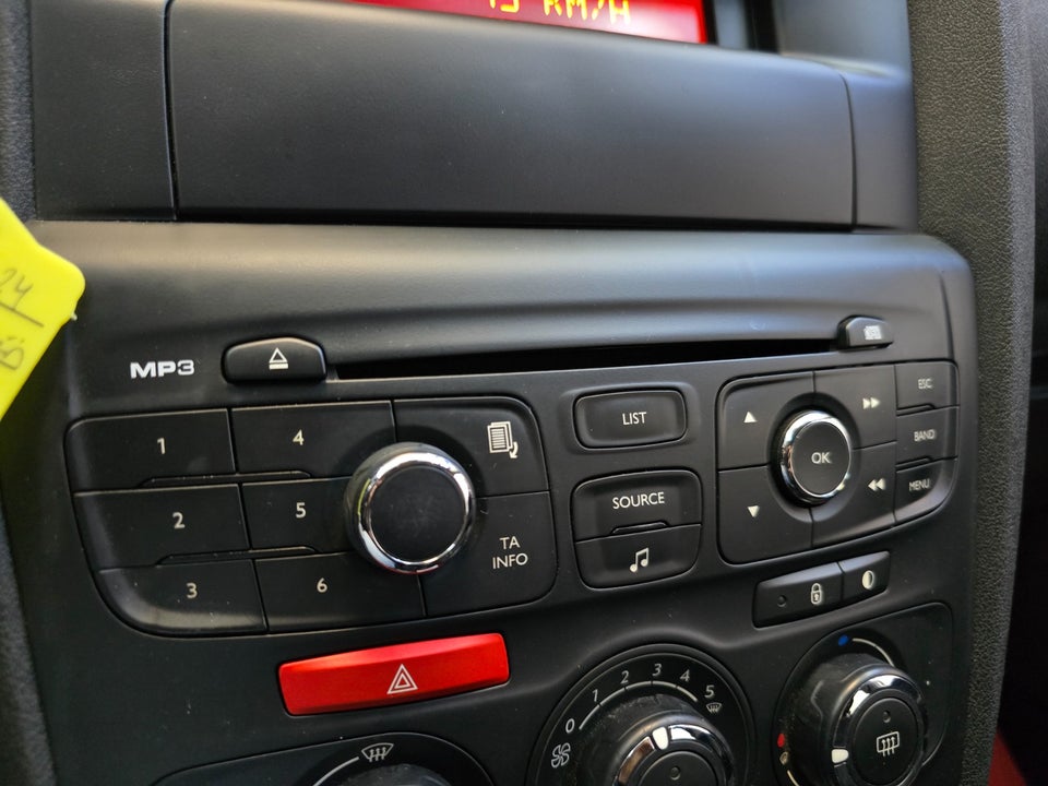 Citroën C4 1,4 VTi Attraction 5d