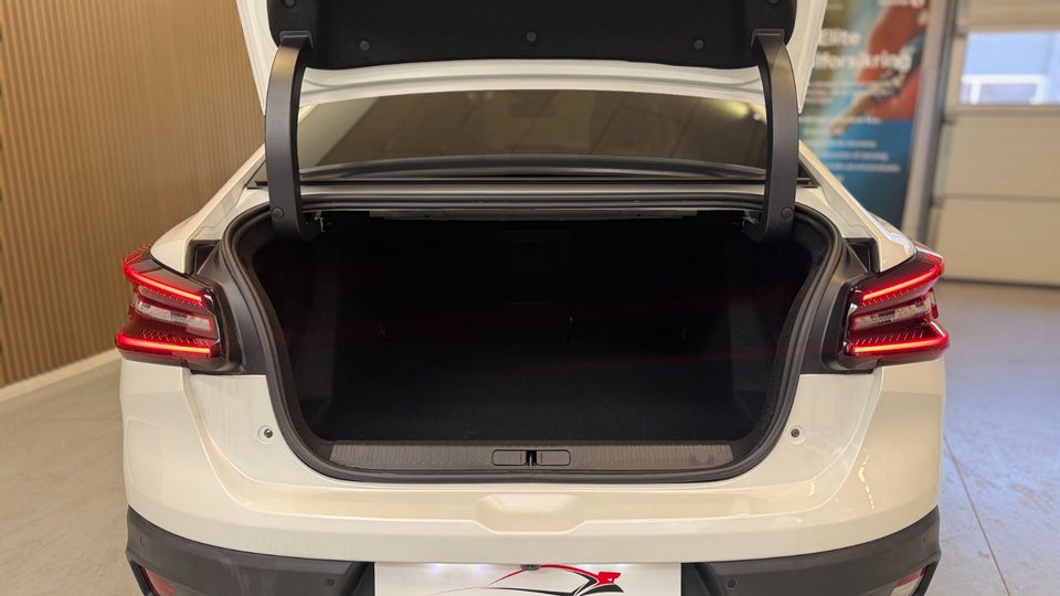Citroën ë-C4 X 50 Palais Sky 4d