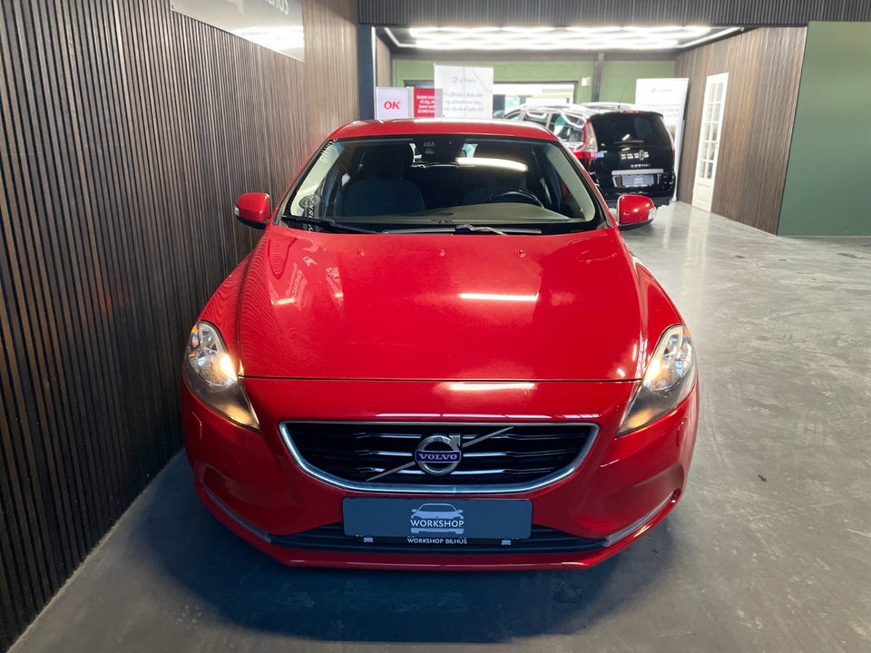 Volvo V40 1,6 D2 115 Kinetic 5d