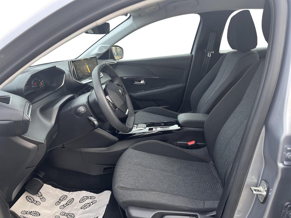 Peugeot e-208 50 Style 5d