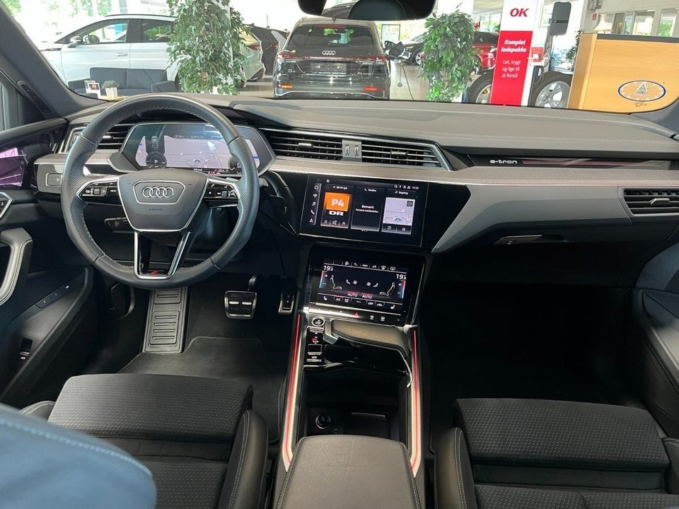 Audi Q8 e-tron 55 S-line Sportback quattro 5d