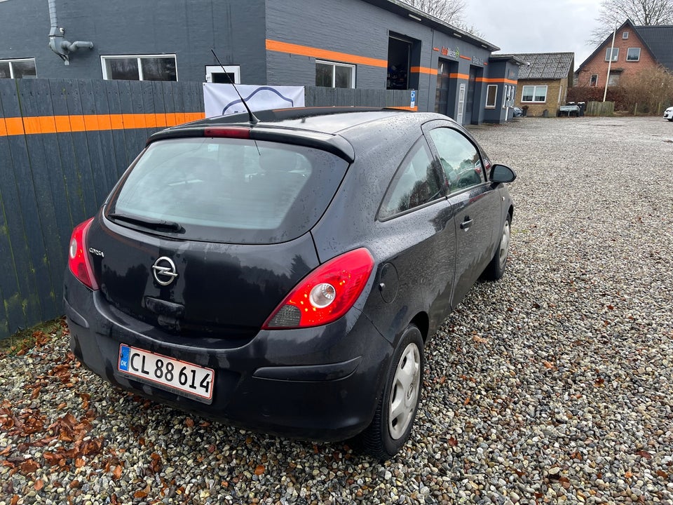 Opel Corsa 1,2 16V Enjoy 3d