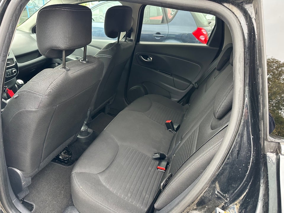 Renault Clio IV 0,9 TCe 90 Limited Sport Tourer 5d