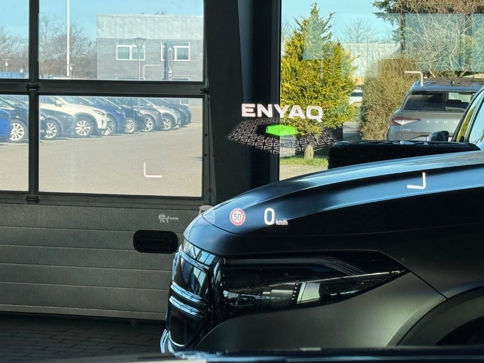 Skoda Enyaq 80 iV Suite 5d