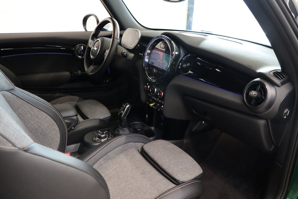 MINI Cooper SE Classic Trim 3d