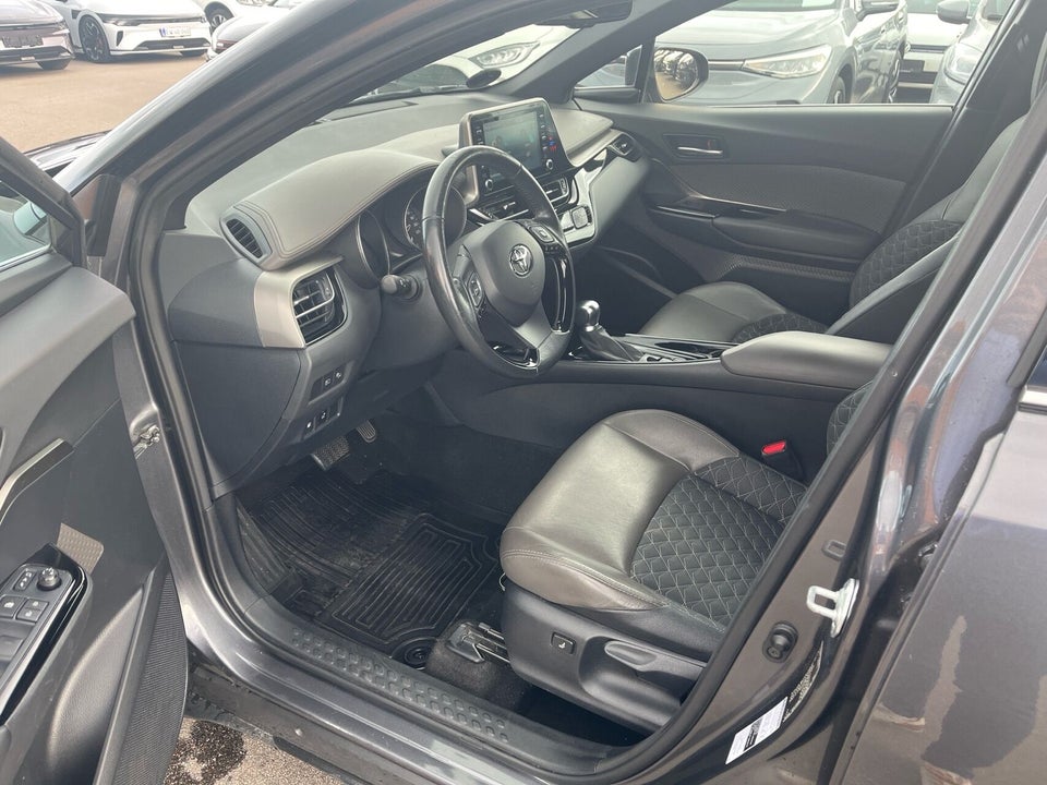 Toyota C-HR 2,0 Hybrid C-LUB CVT 5d