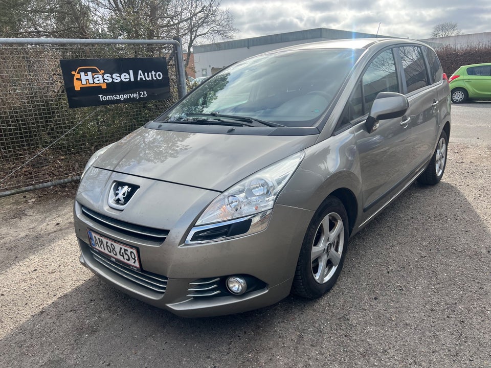 Peugeot 5008 1,6 VTi Premium 5d