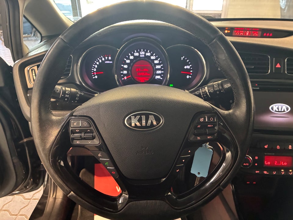 Kia Ceed 1,6 GDi Style SW 5d