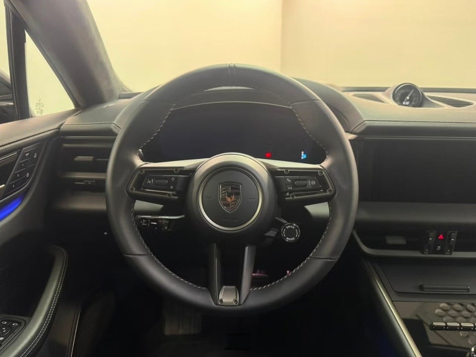 Porsche Macan Turbo 5d