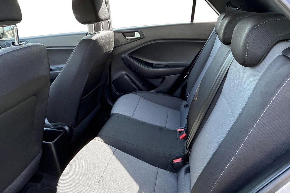 Hyundai i20 1,0 T-GDi Value Edition DCT 5d