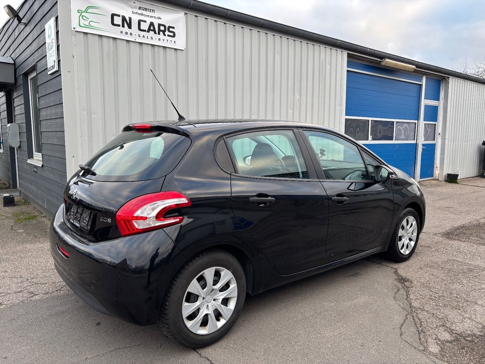 Peugeot 208 1,0 VTi Active 5d