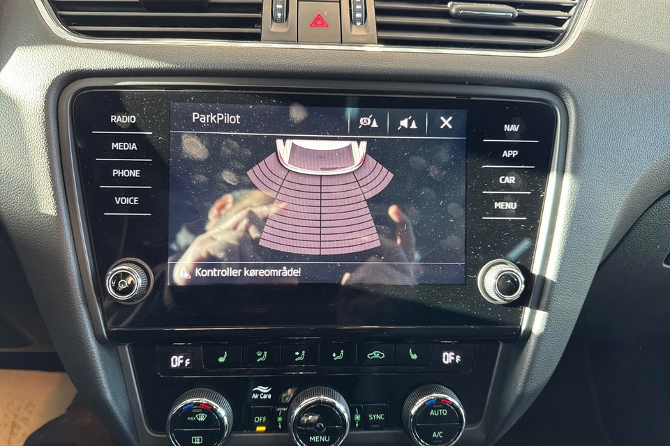 Skoda Octavia 2,0 TDi 150 Business Line+ Combi DSG 5d