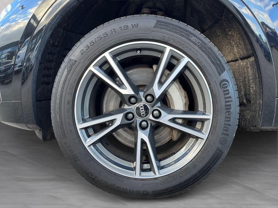 Audi Q5 50 TFSi e S-line quattro S-tr. 5d