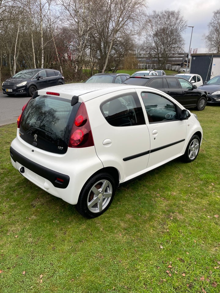 Peugeot 107 1,0 Active 5d