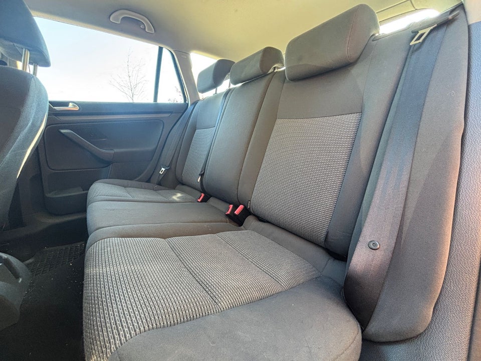 VW Golf V 1,6 DK 5d