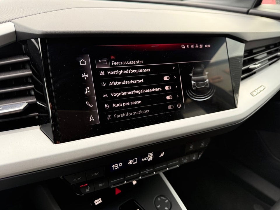 Audi Q4 e-tron 40  5d