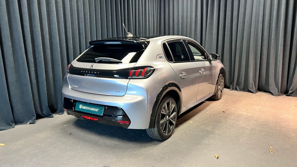 Peugeot e-208 50 GT 5d